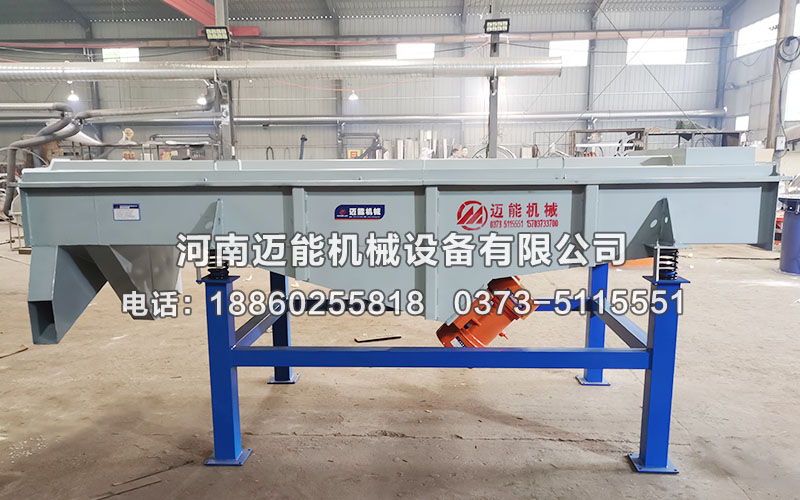 食品級(jí)不銹鋼振動(dòng)篩分機(jī)該用哪一款